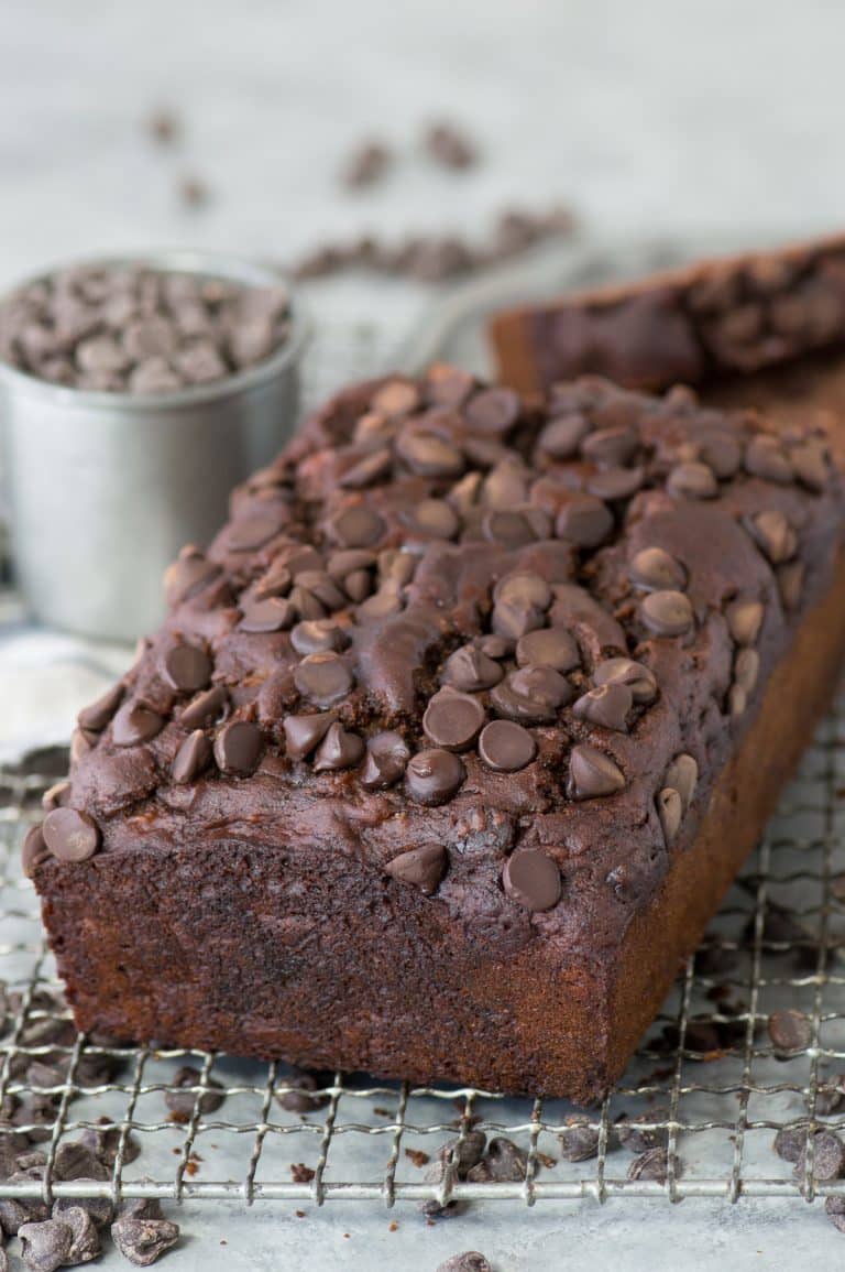 Easy 1 Bowl Banana Chocolate Chip Bread