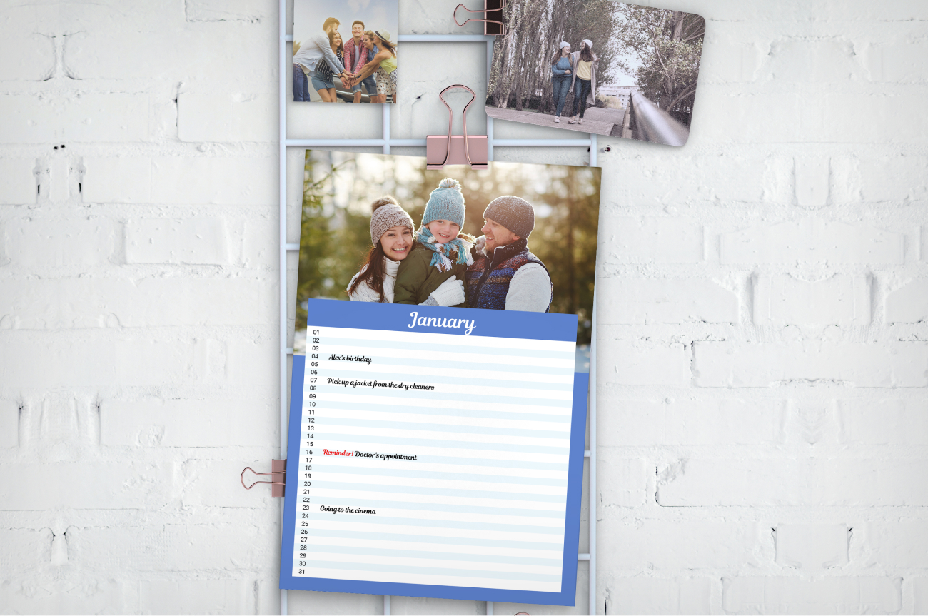 A Family Photo Calendar - An Easy Way to Organize Your Family Routine ...