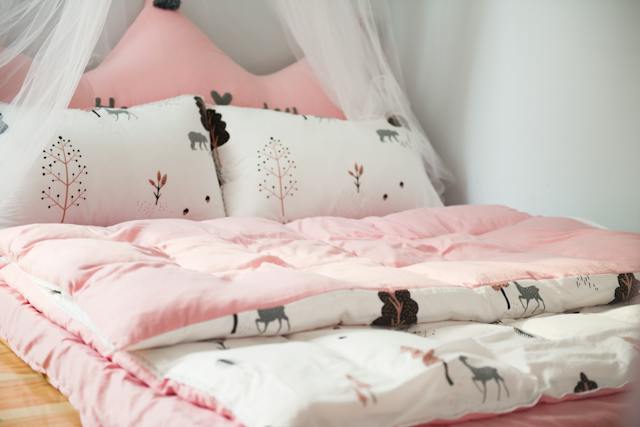 pink bedroom