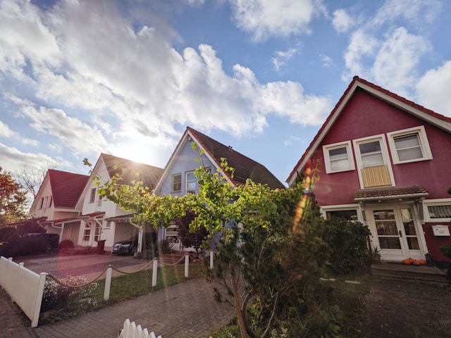 neighborhood homes