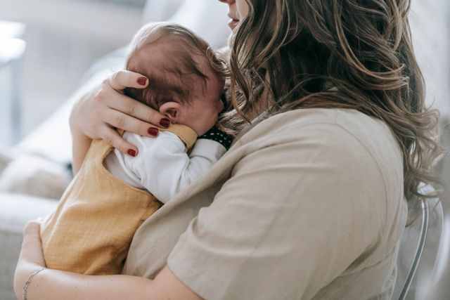 mom with newborn
