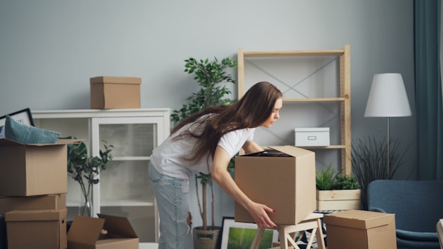 girl moving